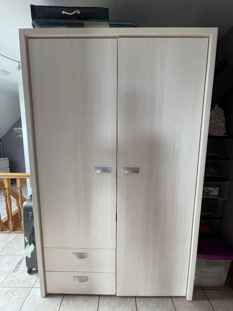 Donne Garde robe, Avec tiroir(s), Utilisé, Autres matériaux, 50 à 75 cm