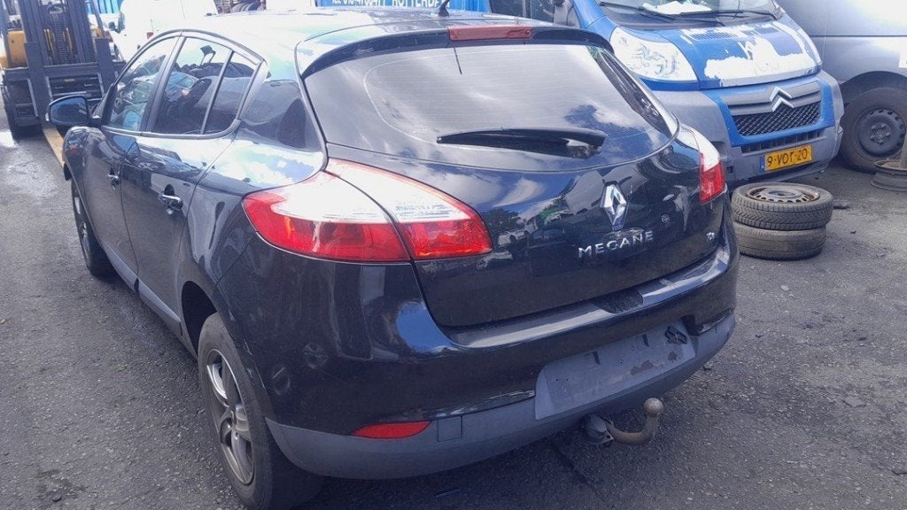 AIRBAG TOIT GAUCHE Renault Megane III Berline (BZ), Renault, Utilisé, Peter-Huppertz-Straße 5
51063  Köln, DE, Dialog.deutschland@renault.de