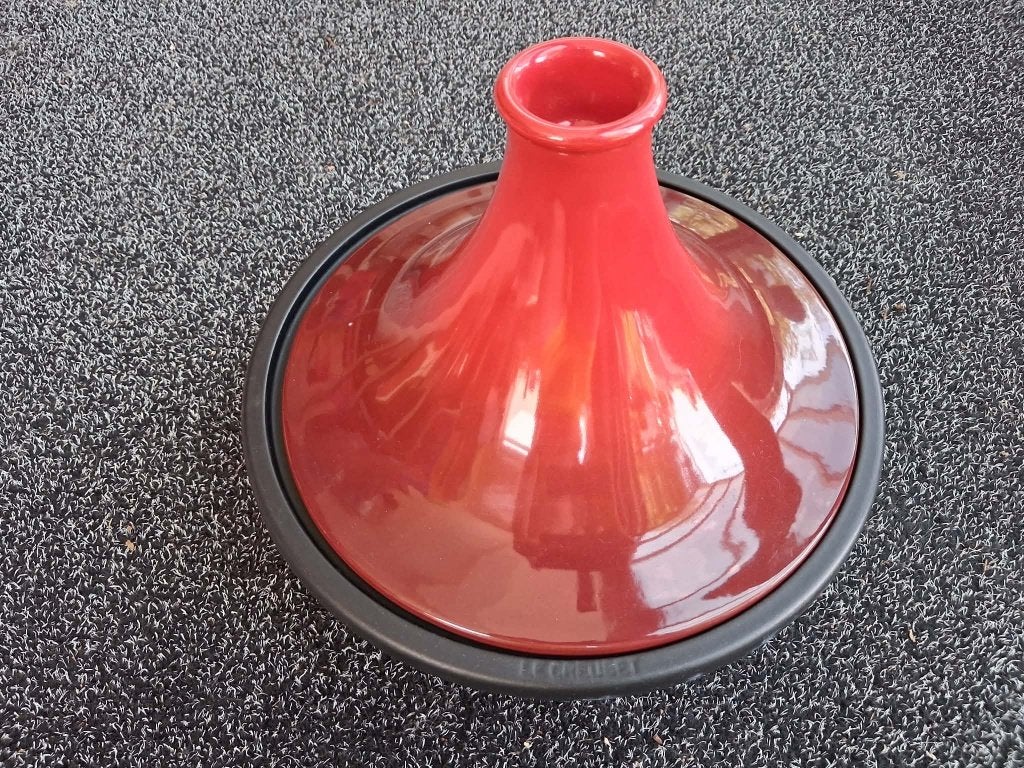 TAJINE LE CREUSET 31 CM ROUGE CERISE, Tajine, Le Creuset, Enlèvement, Utilisé