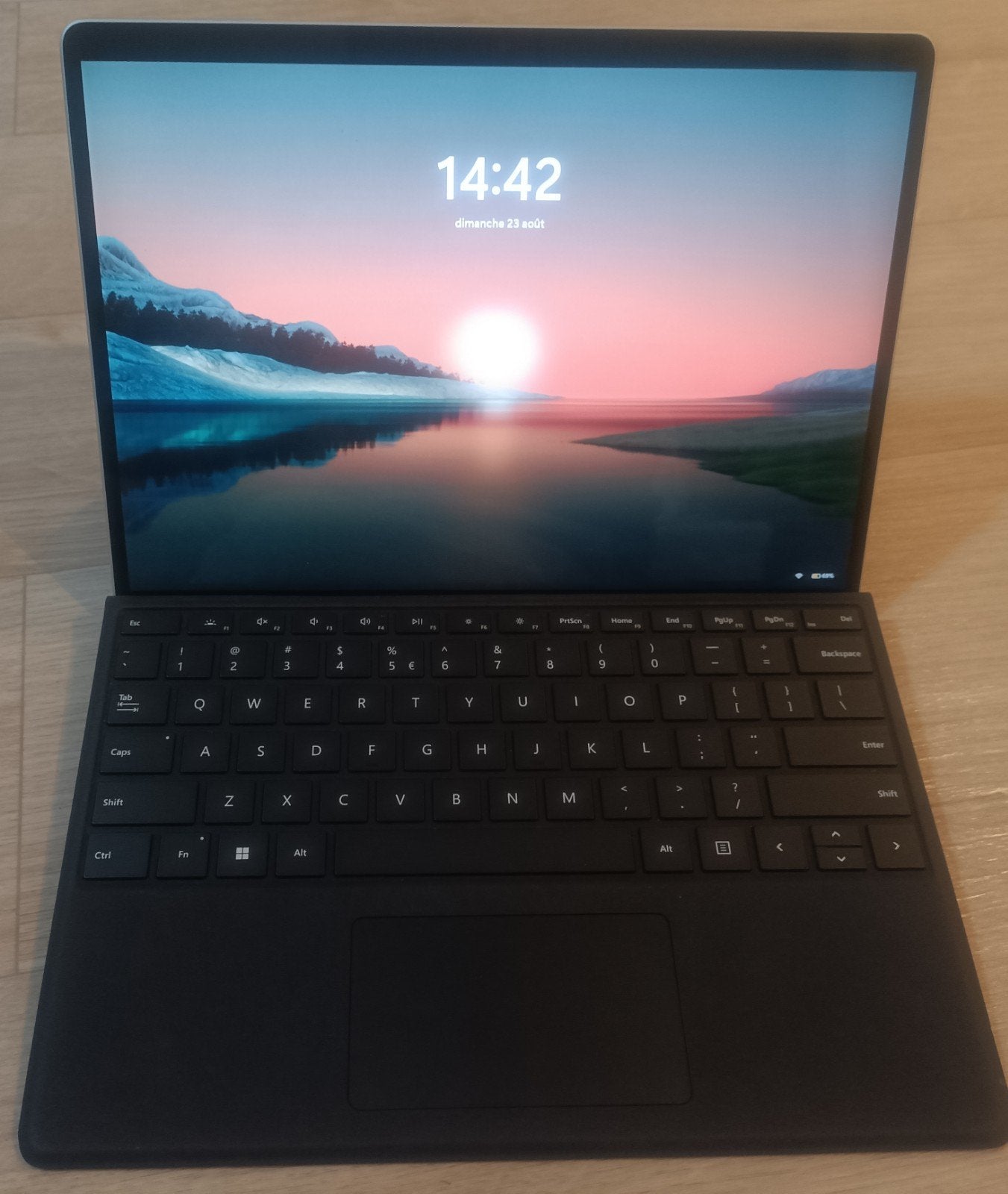 Surface 9 i5 16gb ram weinig gebruikt, Computers en Software, Qwerty, I5, Ophalen of Verzenden, SSD