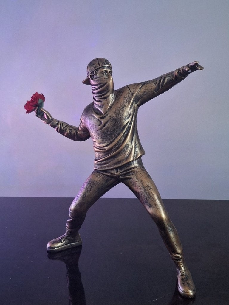 Banksy Flower Thrower Beeld - Modern Kunstwerk, Ophalen of Verzenden, Modern, Beeld