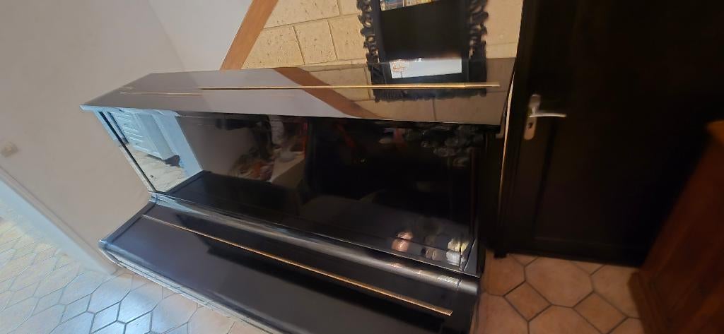 Piano Yamaha U2, Musique & Instruments, Pianos, Brillant, Utilisé, Piano, Noir