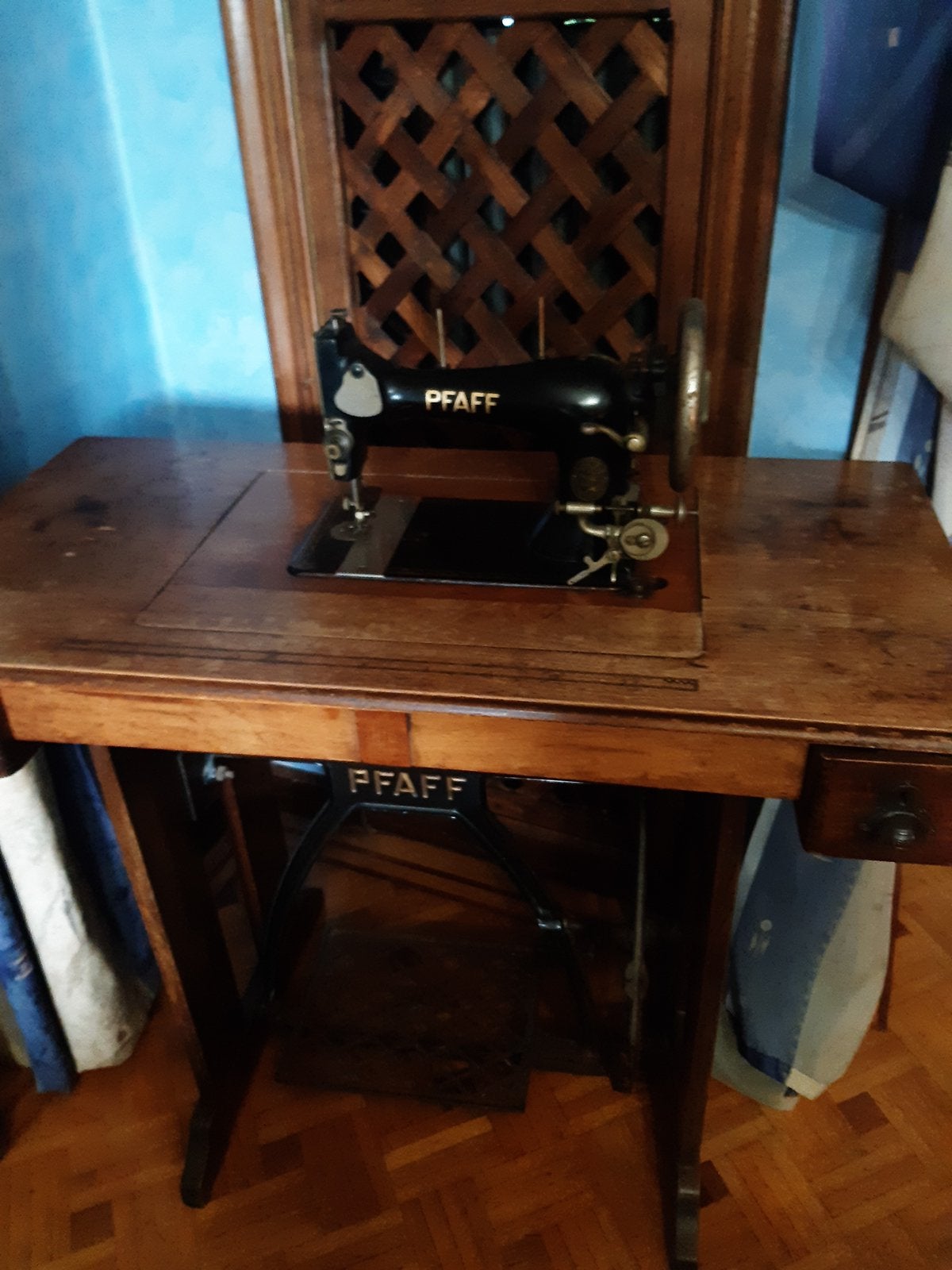 Naaimachine pfaff, Ophalen