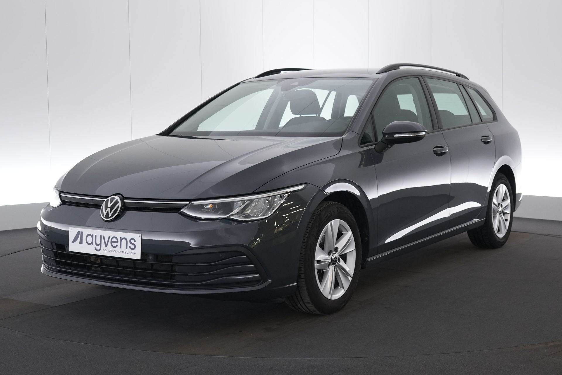 (2APV632) VOLKSWAGEN GOLF VARIANT VIII, Auto's, Voorwielaandrijving, Stof, Gebruikt, Euro 6