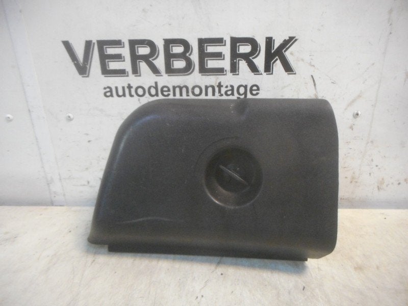 GARNITURE DE COFFRE BMW 3 serie (E36 / 4) (51478122477), Utilisé, BMW, Petuelring 130
80809  München, DE, Bayerische Motoren Werke AG