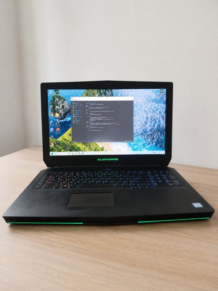 Alienware 17 R3 | i7-6820HK | GTX 980M | 16 Go | SSD, Informatique & Logiciels, 17 pouces ou plus, Reconditionné, Gaming, HDD