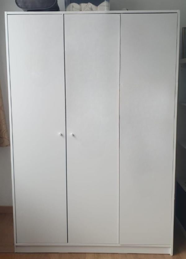 Armoire blanche Ikea 3 portes, 100 à 150 cm, Utilisé, Avec espace de penderie, 50 à 75 cm