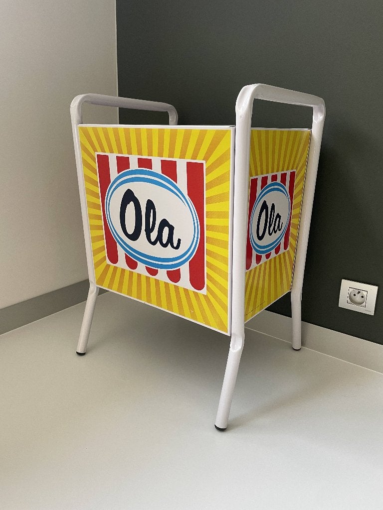 Reclame-afvalbak Ola 1986 - uitstekende staat!, Verzamelen, Merken en Reclamevoorwerpen, Ophalen, Zo goed als nieuw, Gebruiksvoorwerp