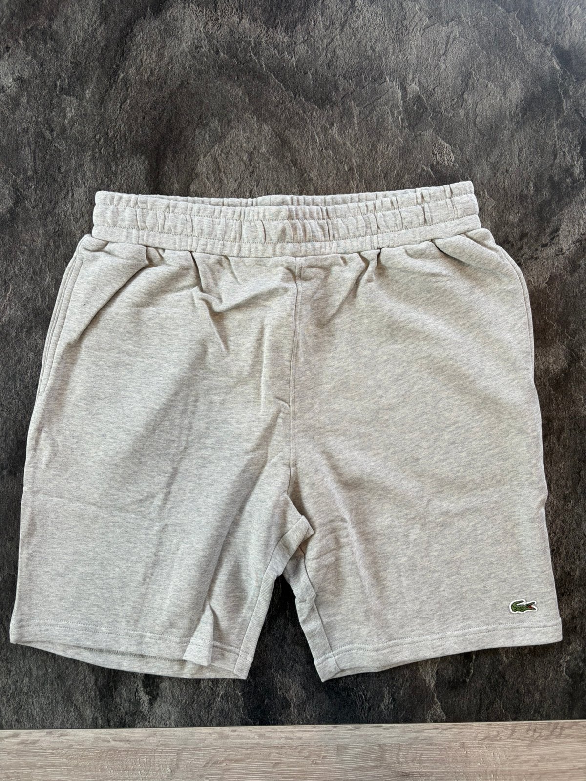 Grijze korte broek Lacoste maat XL, Ophalen, Nieuw, Maat 56/58 (XL), Grijs