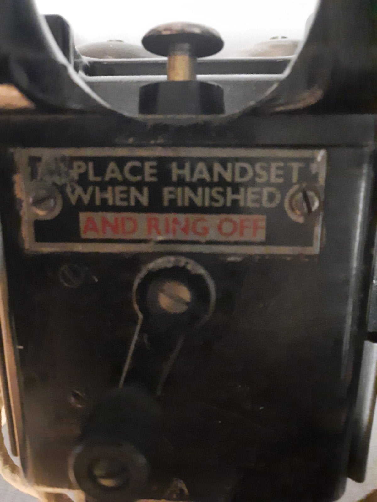 Oude telefoons, Ophalen