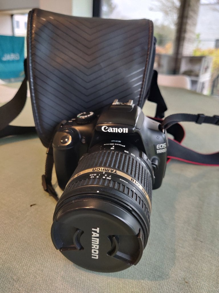camera canon EOS 1100D + 18-55mm lens + draagzak, Audio, Tv en Foto, Fotocamera's Digitaal, Ophalen, Gebruikt, Canon