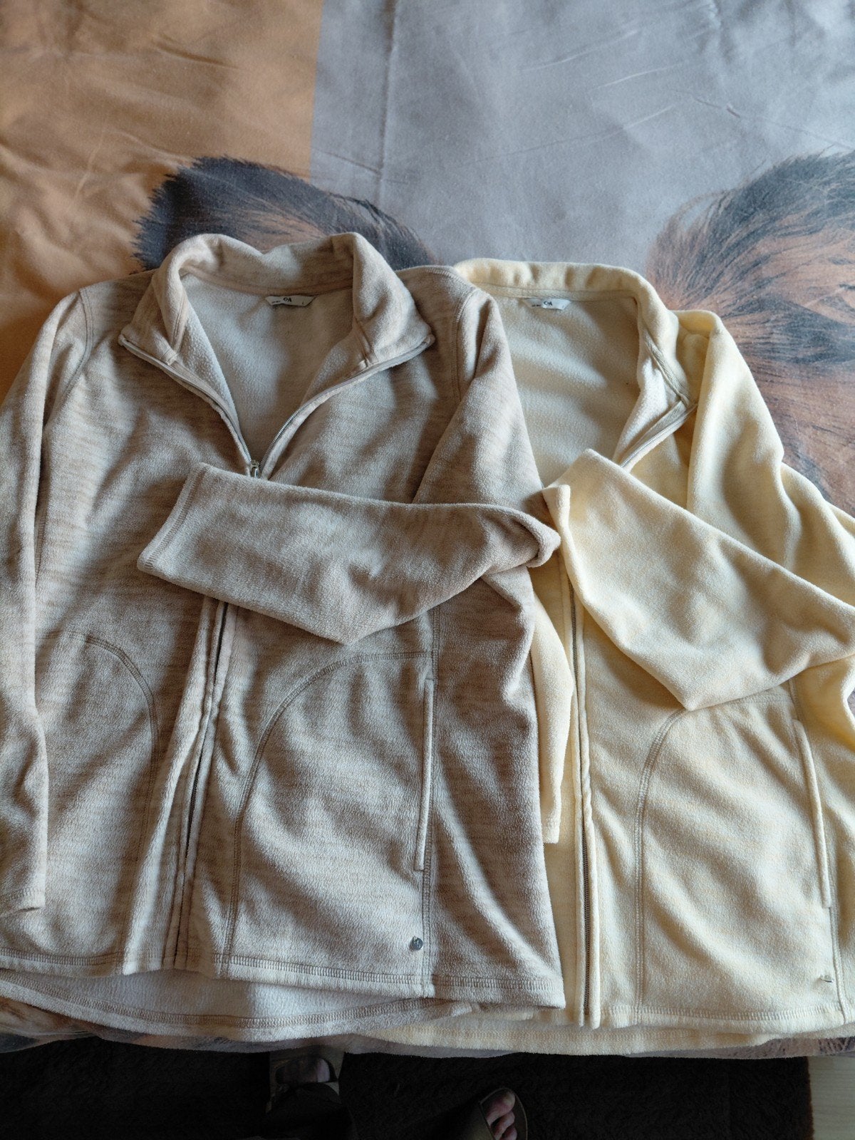 2 fleeche golfjes, Enlèvement ou Envoi, Porté, Taille 42/44 (L), Beige