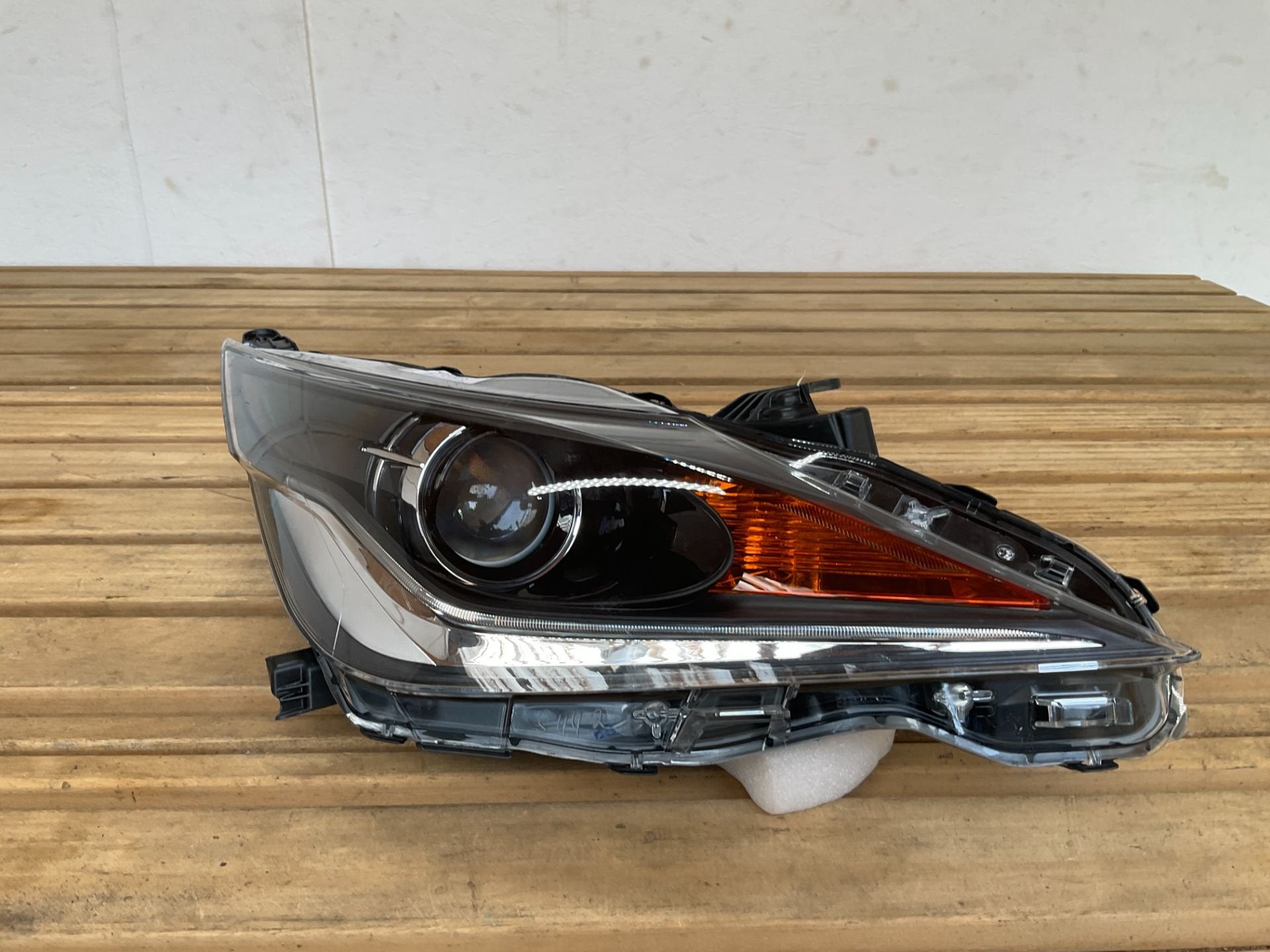 Phare droit LED pour Toyota Aygo 811500H120 811700H120 14-17, Info@toyota.co.jp, Toyota Motor Corporation, Toyota-Cho 1
471-8571  Toyota City