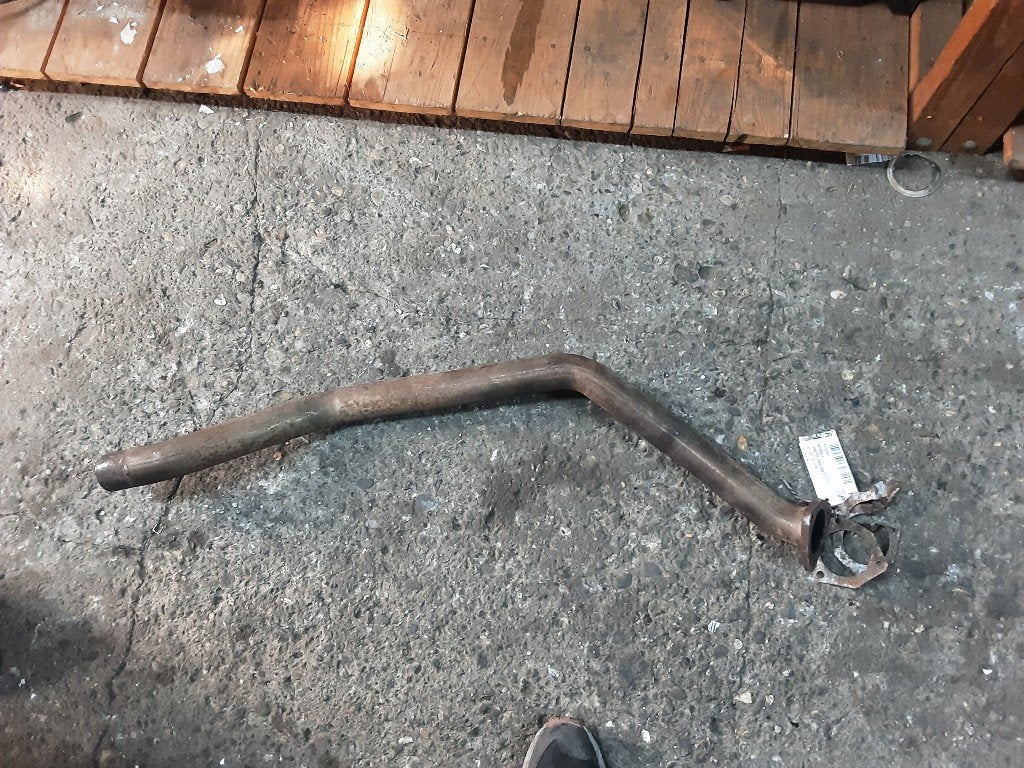ÉCHAPPEMENT AVANT PIPE Audi A4 (B6) (01-2000/01-2005), Mevr. I. Hauben, Audi, Utilisé, Rue de l'Espoir 34 34
4030  GRIVEGNÉE, BE