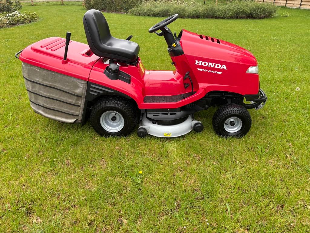 Honda zitmaaier HF 2417, Ophalen, Zo goed als nieuw, Opvangbak, 90 tot 120 cm
