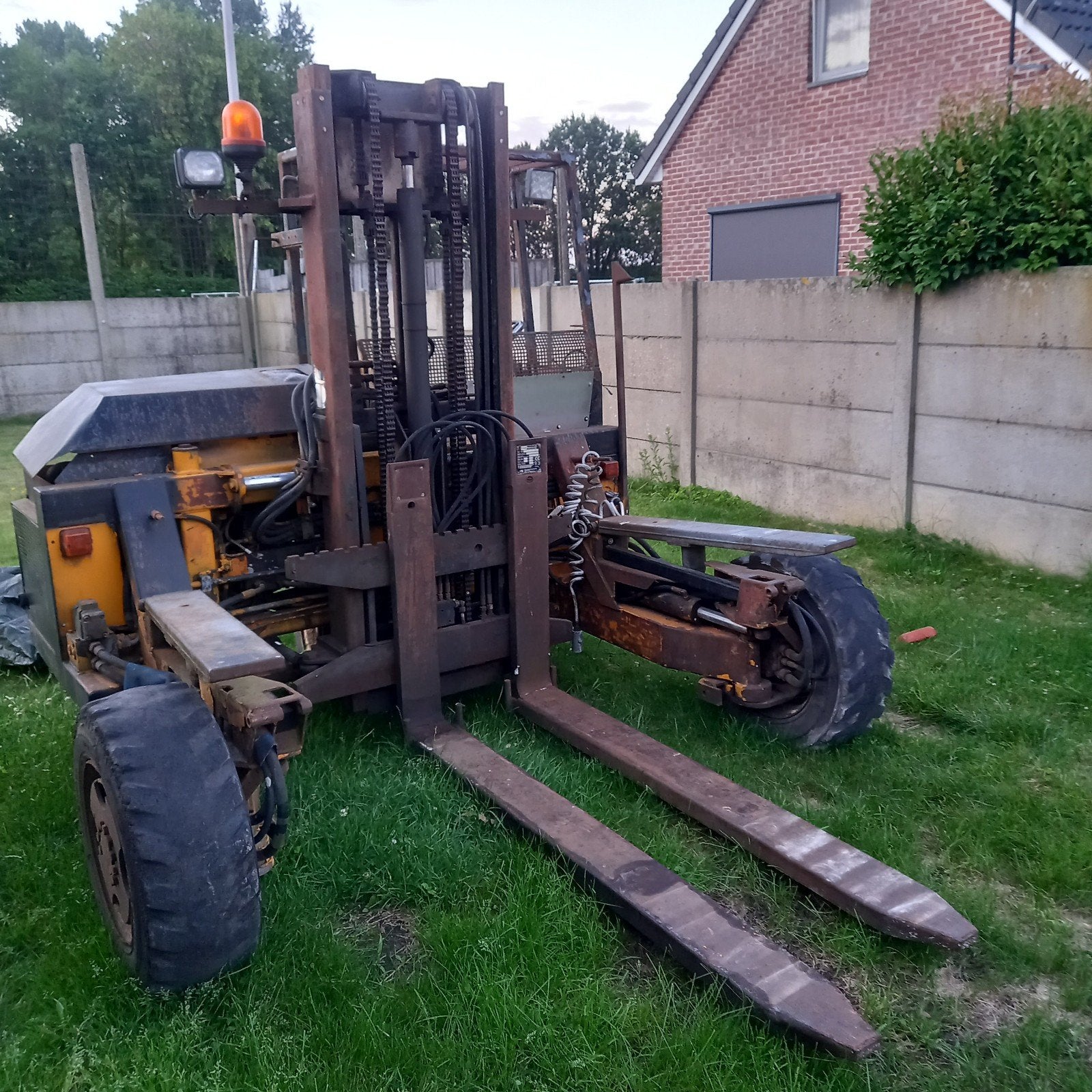 Meeneemheftruck kooiaap, 2000 à 3000 kg, Enlèvement, Diesel, Chariot élévateur