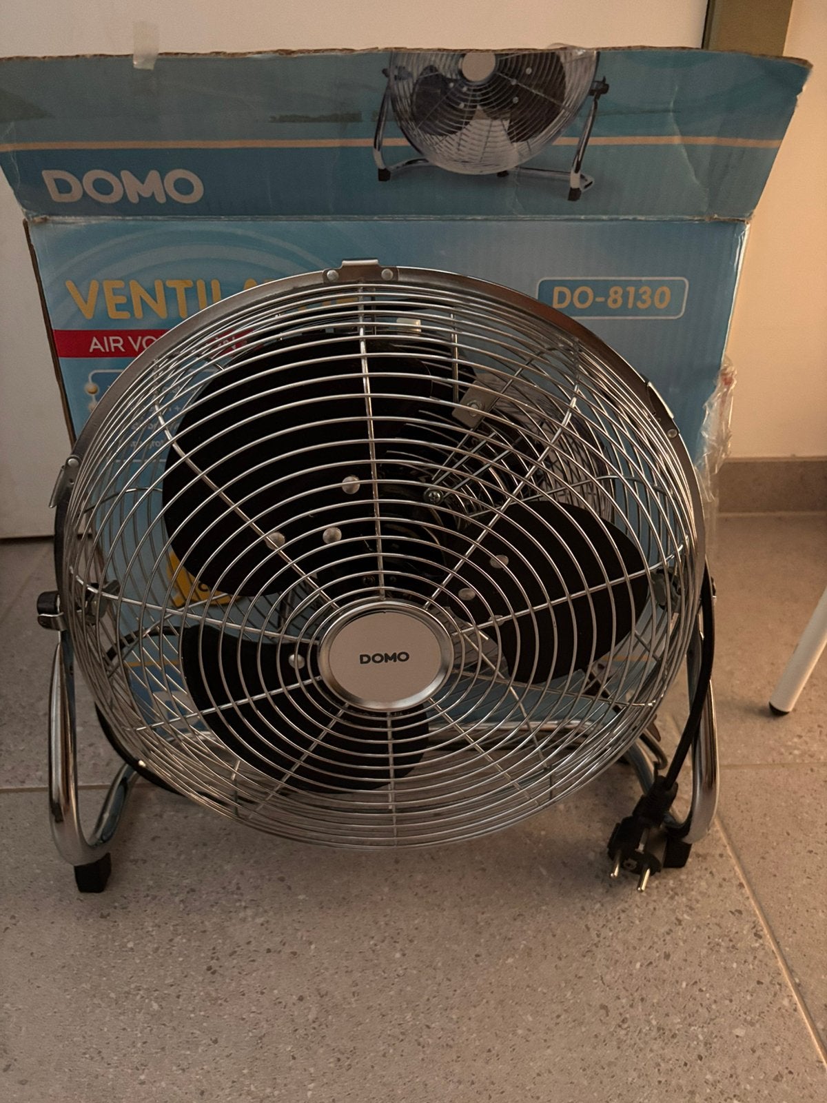 Vloerventilator, Elektronische apparatuur, Ventilatoren, Ophalen, Zo goed als nieuw, Vloerventilator