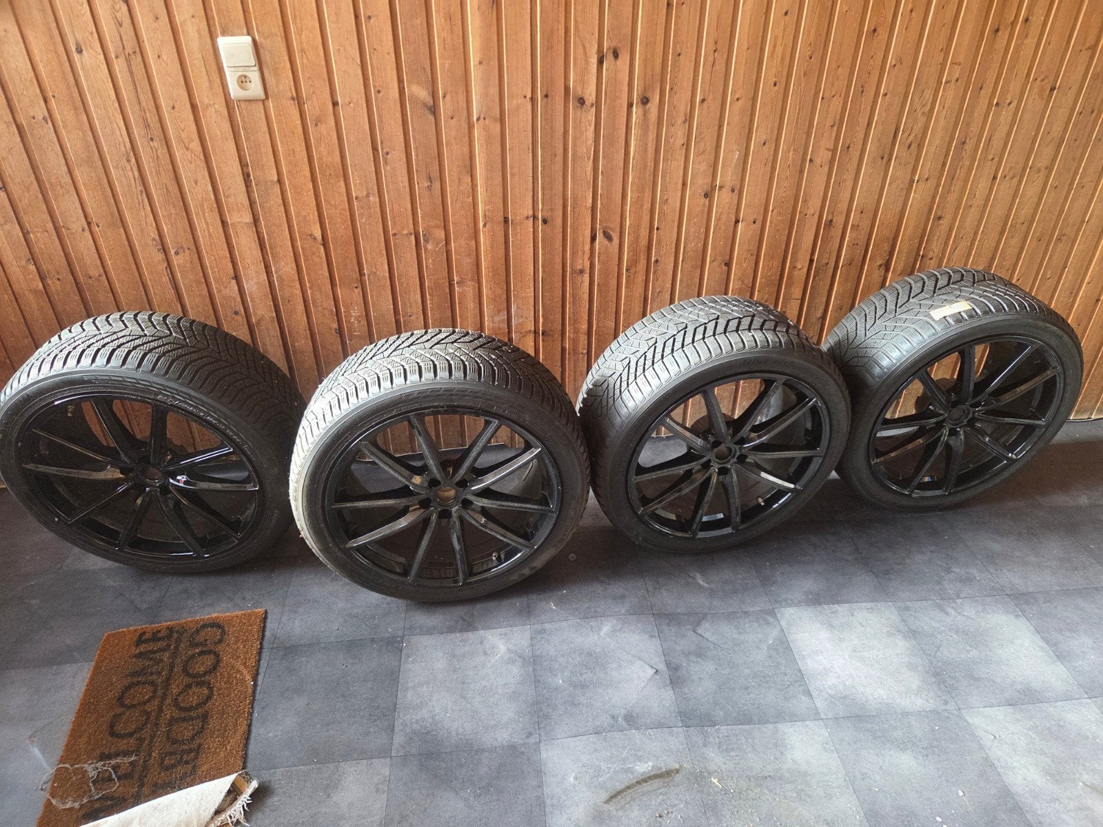 4 Pneus hiver porshe, Neuf, Pneus et Jantes, Pneus hiver, 265 mm