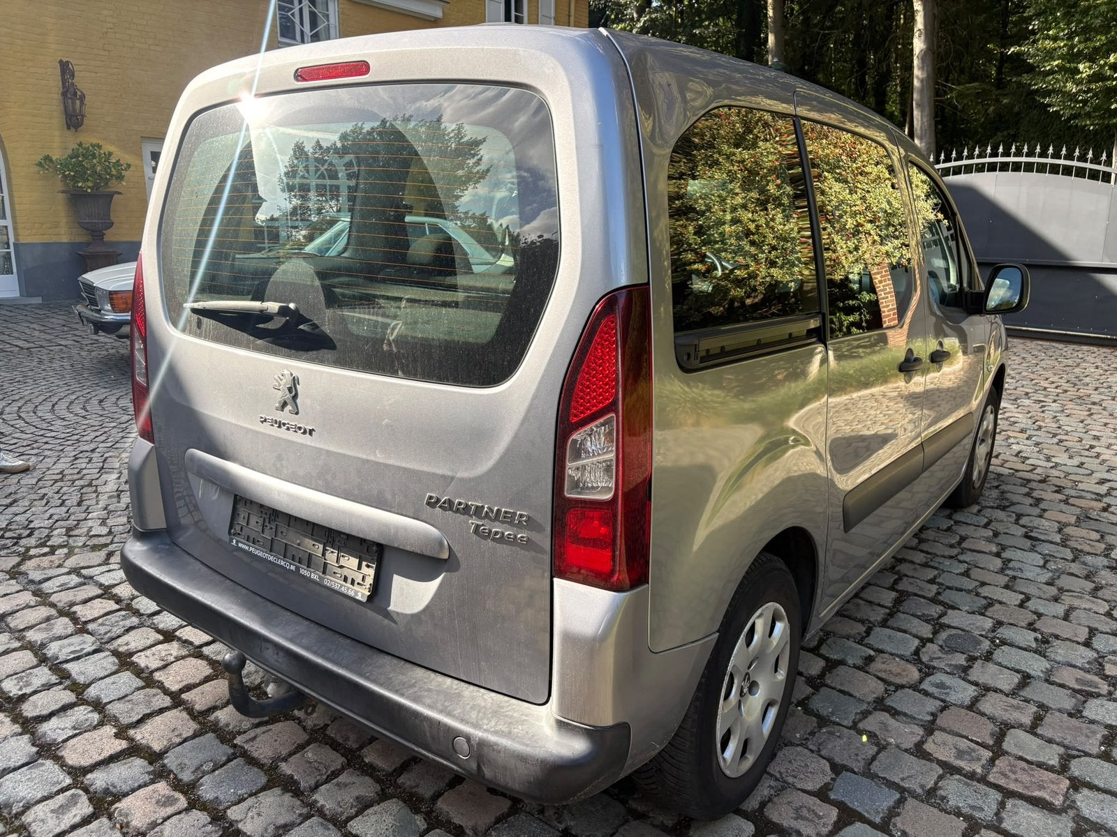 Peugeot partner, Autos, Argent ou Gris, Boîte manuelle, Entretenue par le concessionnaire, 5 portes