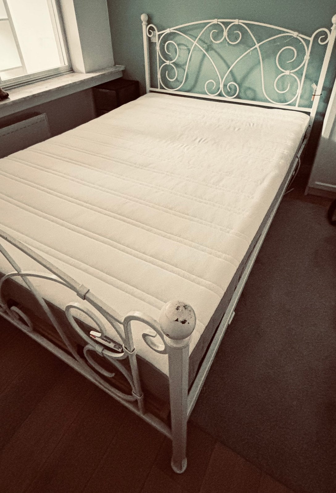 Mooi bed in ijzer, Ophalen, Gebruikt, 140 cm, Metaal