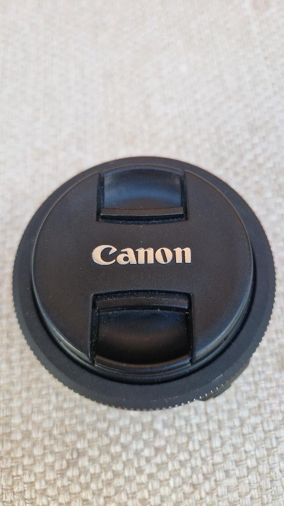 Canon EF-s 24mm f2.8 prime lens, Audio, Tv en Foto, Foto | Lenzen en Objectieven, Ophalen, Zo goed als nieuw, Groothoeklens
