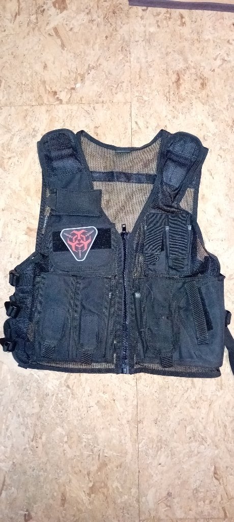 Airsoftset - tactisch vest + camouflagerugzak, Ophalen of Verzenden, Zo goed als nieuw
