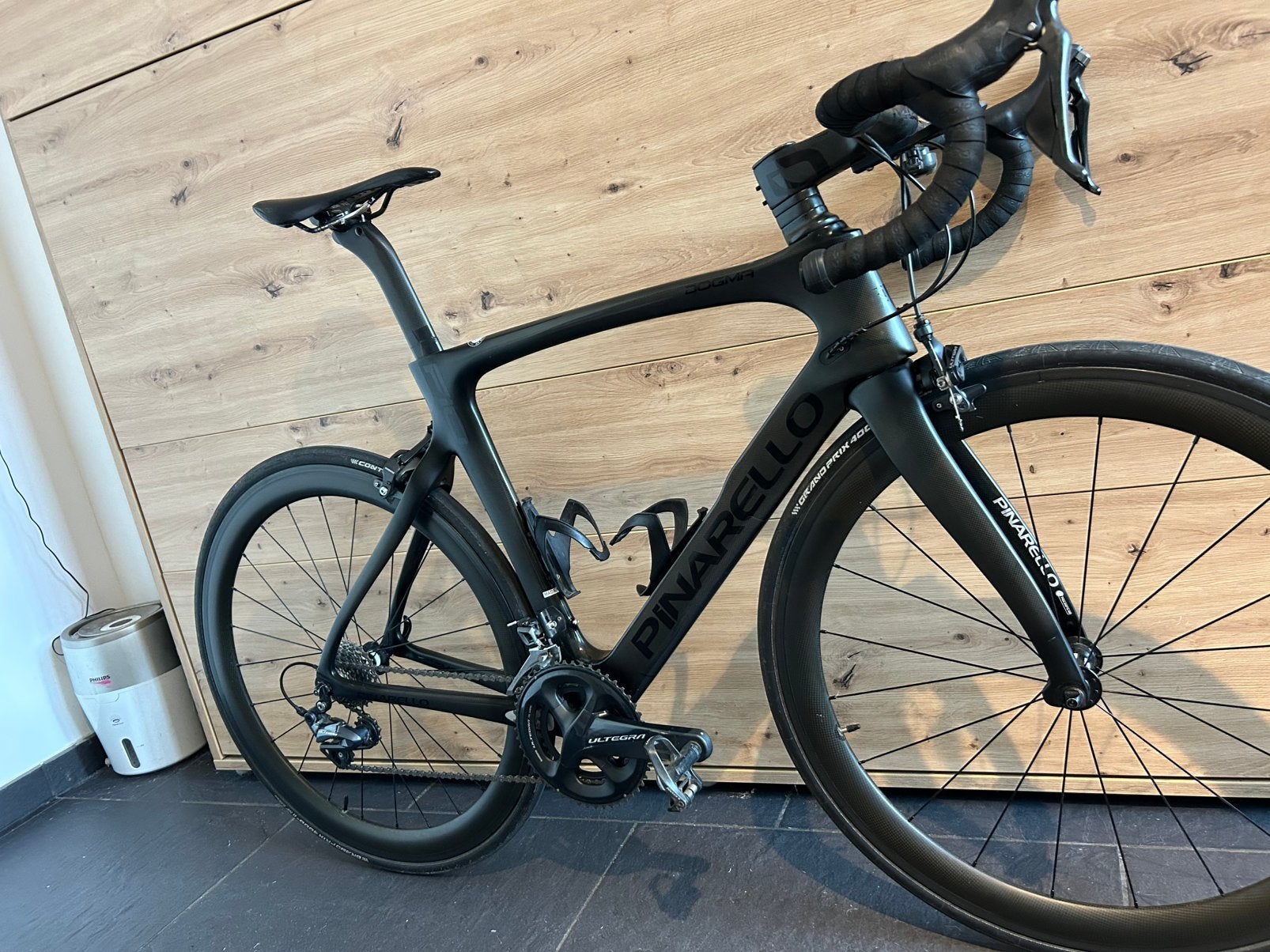 Pinarello Dogma F10 racefiets Ultegra Carbon wielen maat 55, Vélos & Vélomoteurs, Enlèvement, Comme neuf, Carbone