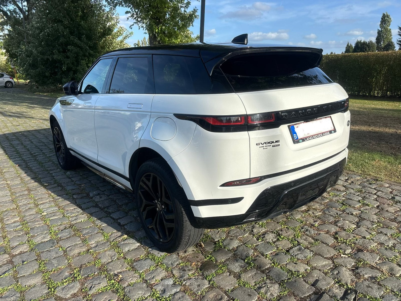 Range Rover Evoque R-Dynamic SE |309 CV|Hybride rechargeable, Autos, Cuir, Achat, Euro 6, Carnet d'entretien