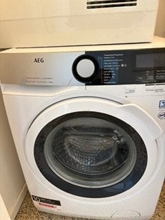 Wasmachine van AEG, 1200 à 1600 tours, 6 à 8 kg, 85 à 90 cm, Enlèvement