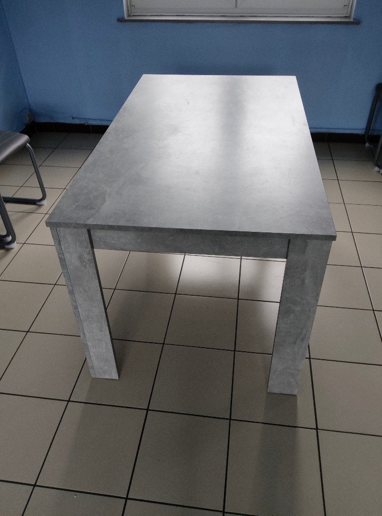 Table, 100 à 150 cm, Cinq personnes ou plus, Comme neuf, Enlèvement