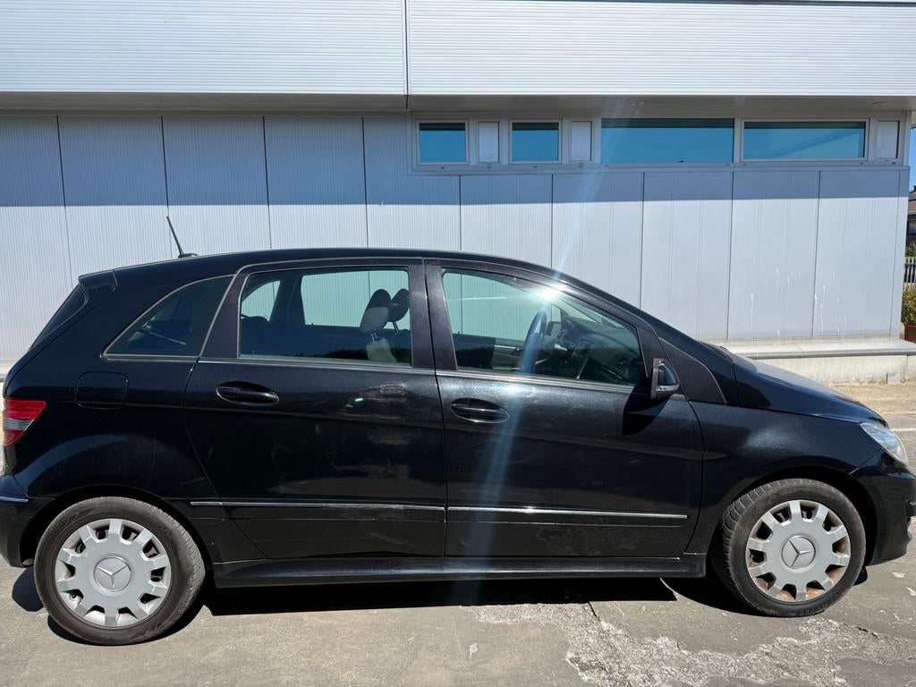 Mercedes Benz A180 D/ 2.0 / 2009 / 200.000km, Auto's, Zwart, Bedrijf, Euro 4, Airconditioning
