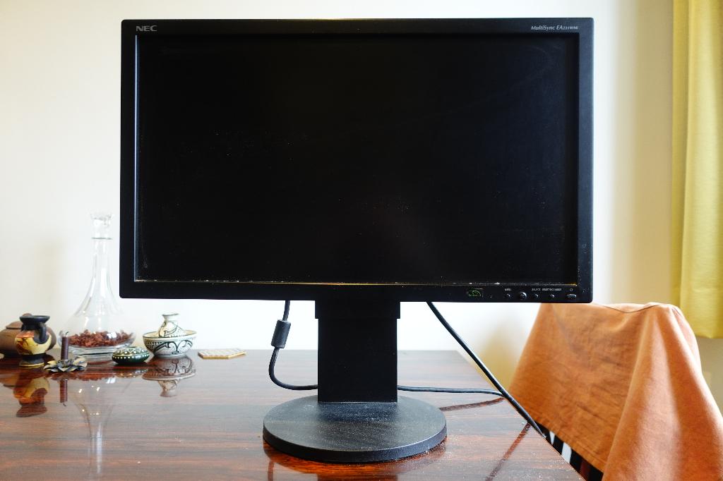Moniteur LCD NEC MultiSync EA231WMI-BK - Grand écran, HD, IPS, Nec, 5 ms ou plus