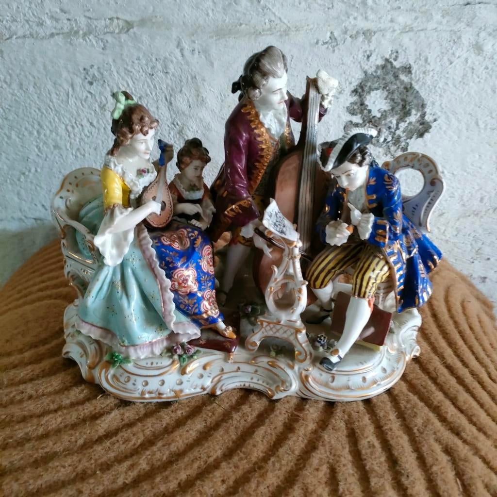 antiek Dresden porseleinen beeldje van een muziekgroep, Capo, Antiek en Kunst, Antiek | Porselein, Ophalen