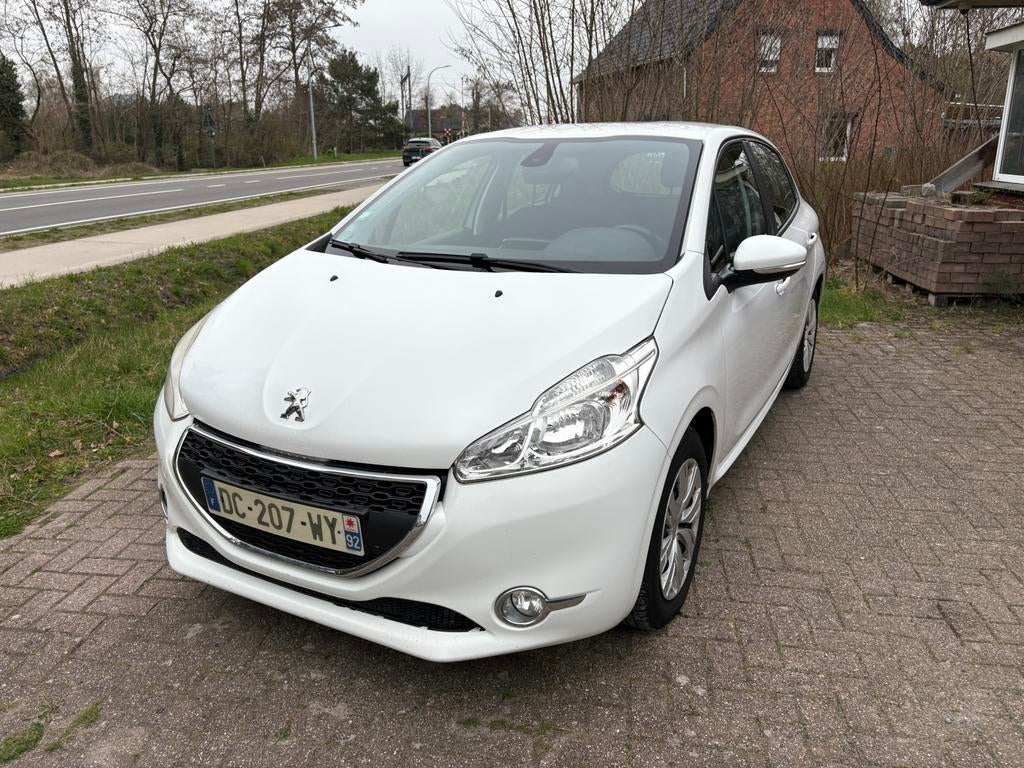 Peugeot 208 1.4 HDI 2014 lichte vracht, Euro 5, Stof, 50 kW, Wit