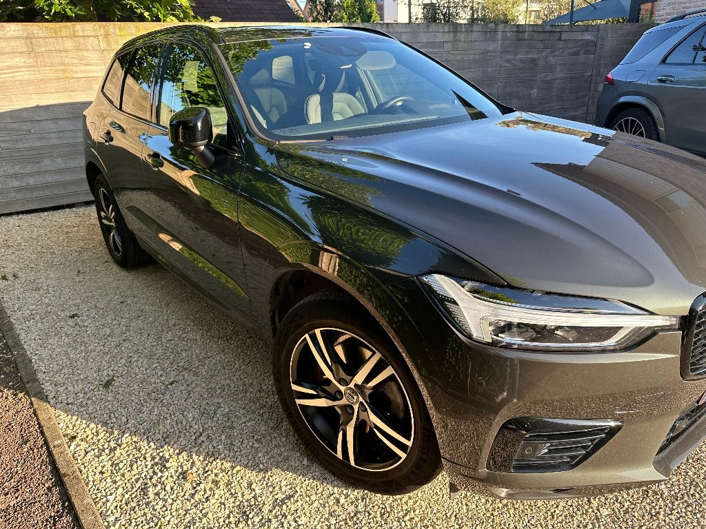 Volvo XC60 R-Design T6 Recharge Plug-in Hybride AWD, Auto's, Automaat, 42 g/km, Lederen bekleding, Leder en Stof