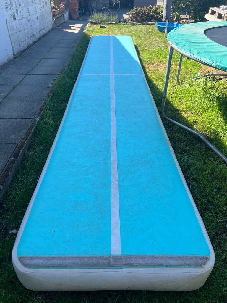Airtrack 6 m  1 m  0,2 m, Sport en Fitness, Ophalen of Verzenden, Zo goed als nieuw, Blauw, Materiaal