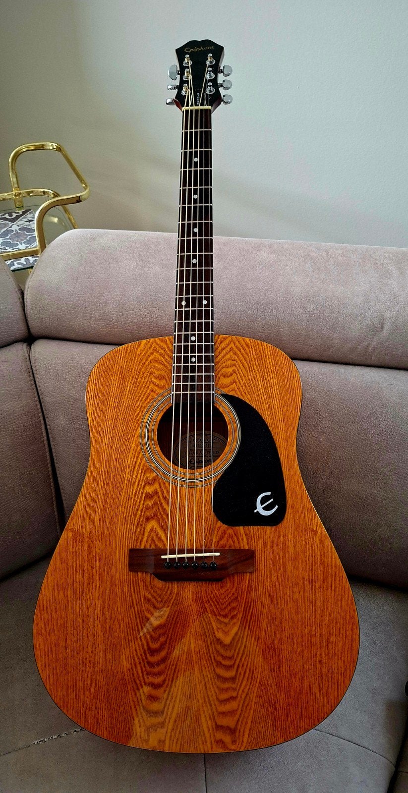belle guitare western couleur naturelle Epiphone Gibson, Musique & Instruments, Instruments à corde | Guitares | Acoustiques, Enlèvement