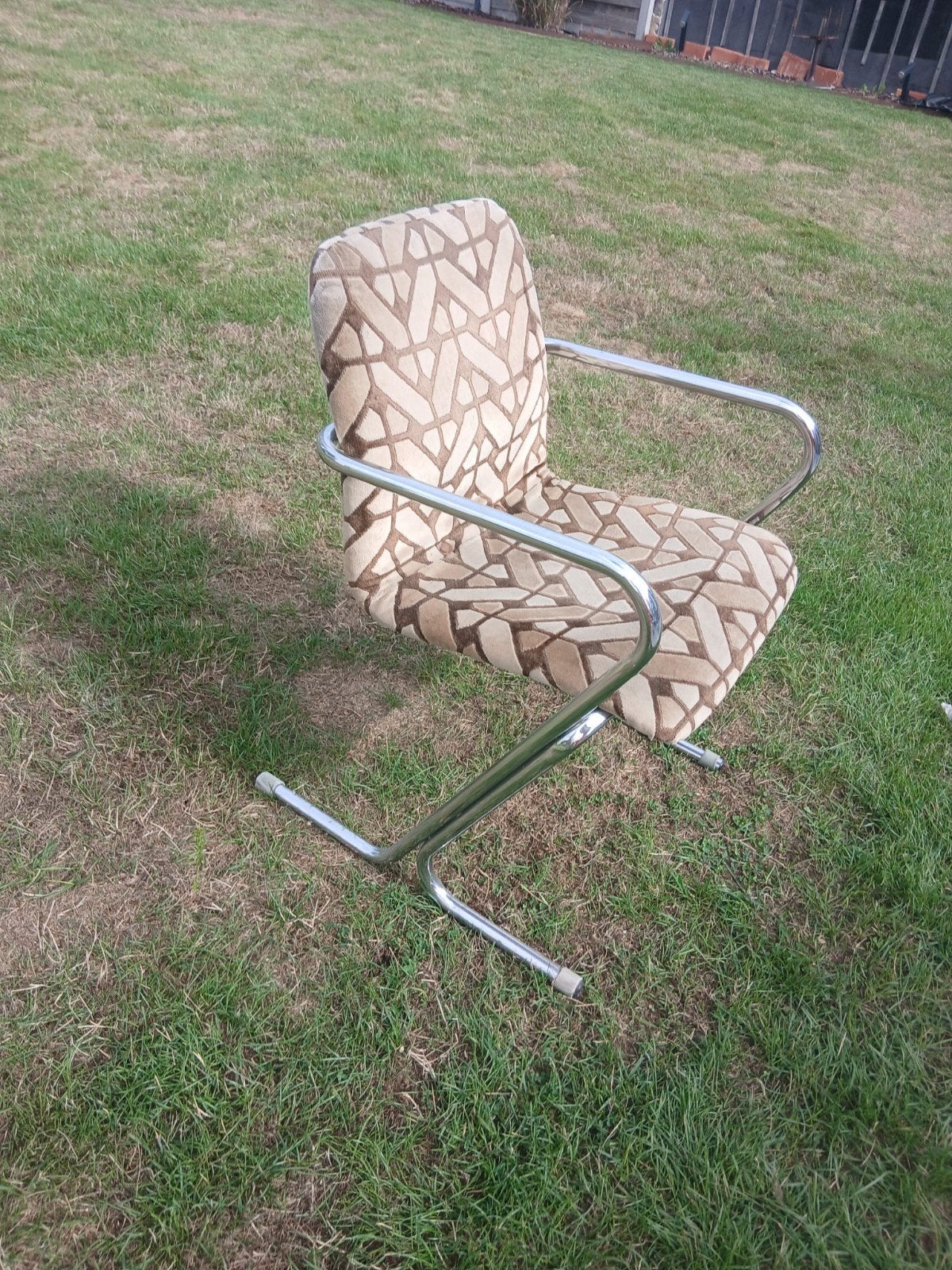 vintage stoel / zeteltje, Ophalen
