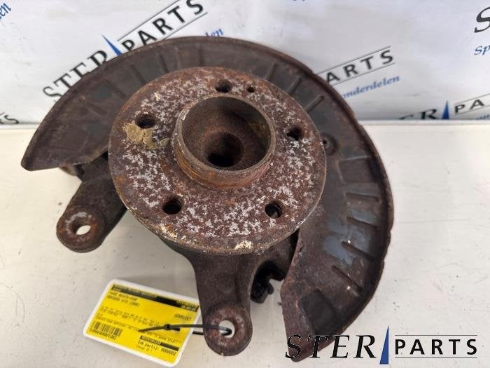 Fusee rechts-voor van een Mercedes Vito, Gebruikt, -, Ophalen of Verzenden, -