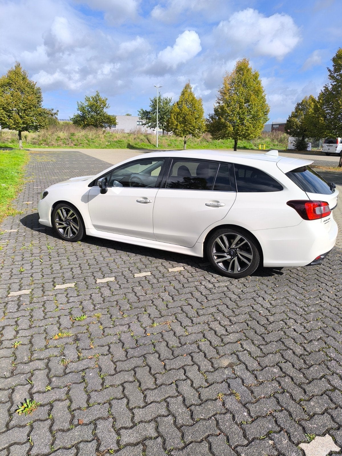 Subaru Levorg 4wd 170pk, Autos, Cuir, 1651 kg, Euro 6, Entretenue par le concessionnaire