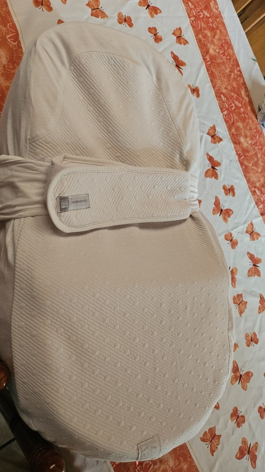 ​Nid ergonomique Cocoonababy Red Castle complet – État impec, Enfants & Bébés, Couvertures, Sacs de couchage & Produits pour emmailloter