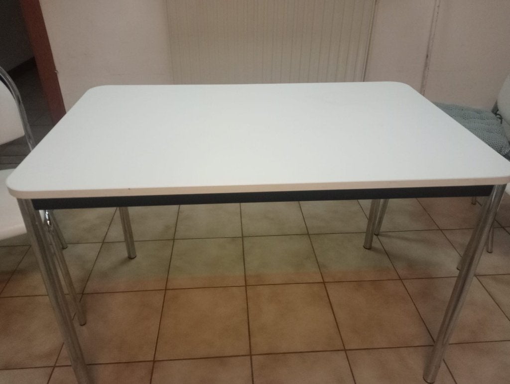 keukentafel met stoelen, Ophalen, Zo goed als nieuw