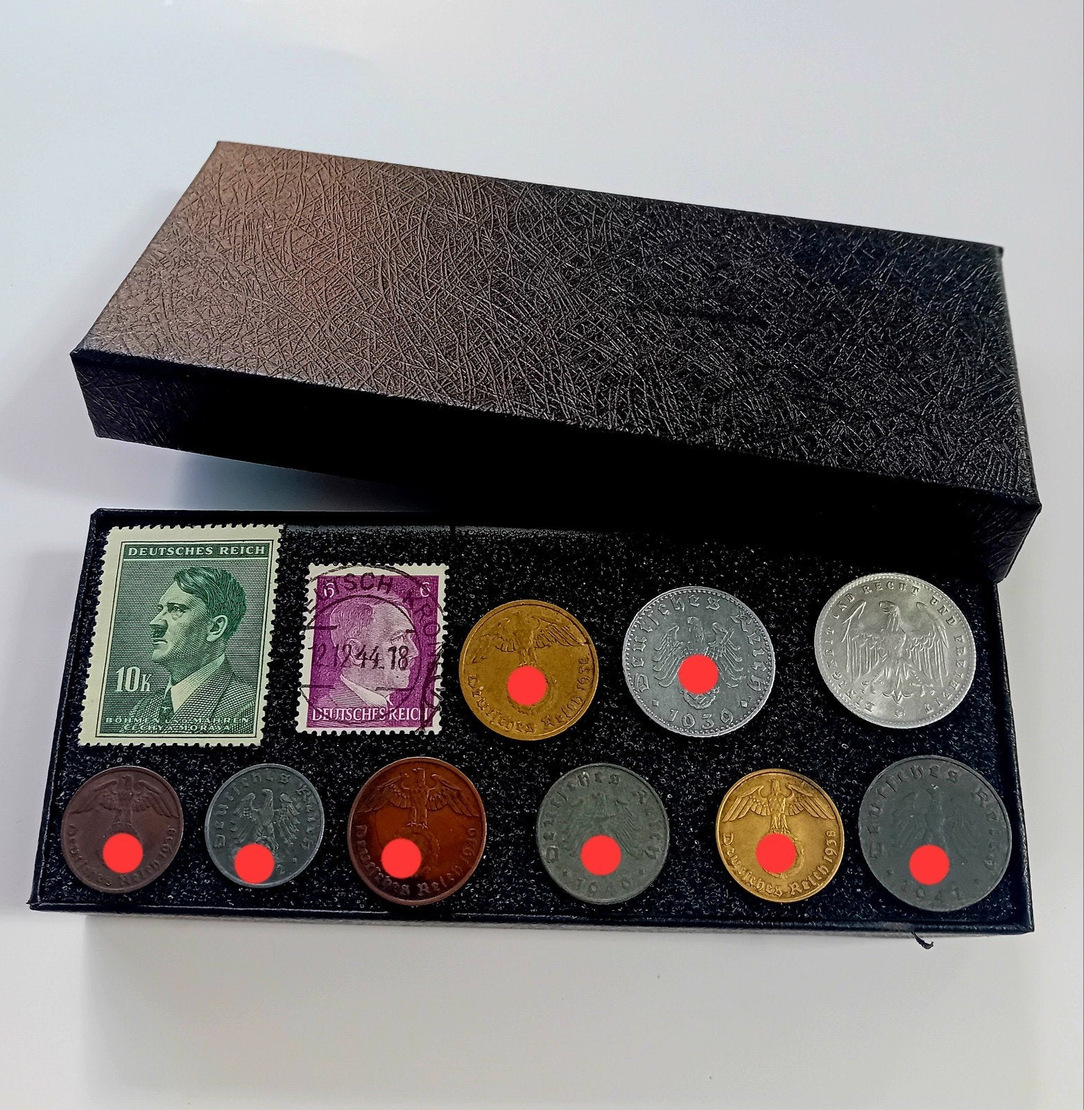 WO2 Duitse Munten Set 9x Reichspfennig + 2x Zegel Luxe doos!, Ophalen of Verzenden, Overige soorten, Overige typen
