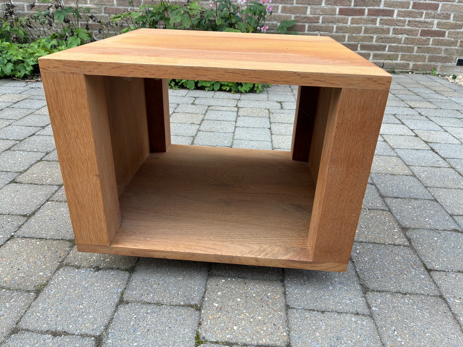 Massief eiken bijzettafel, Ophalen, Zo goed als nieuw