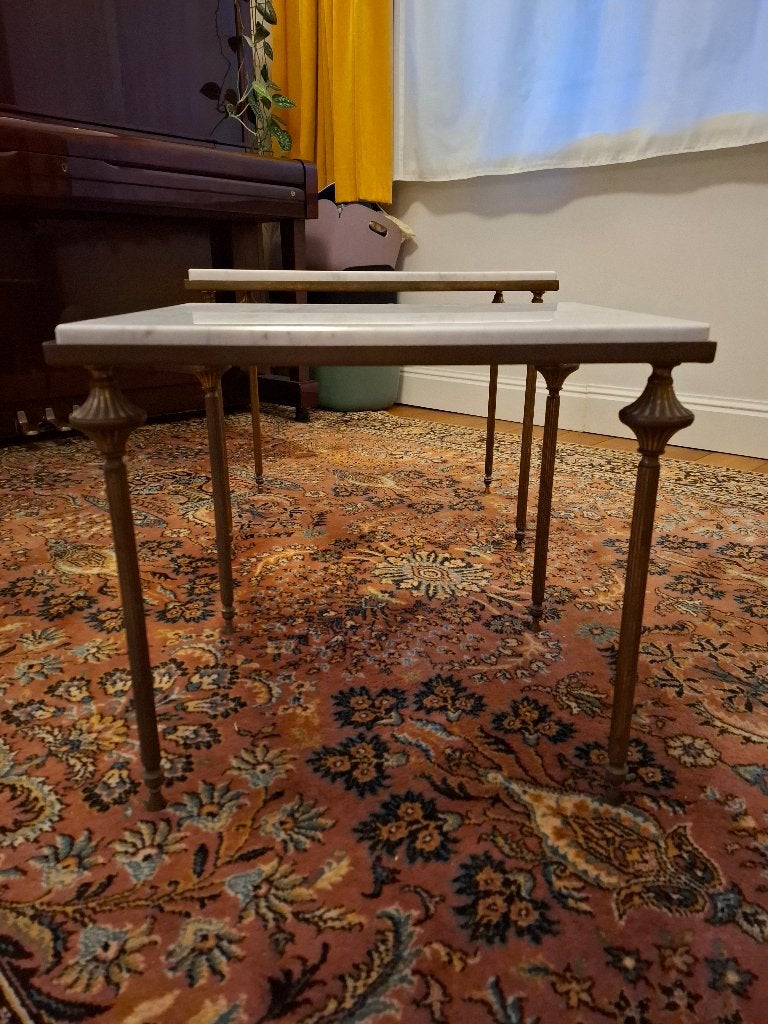 Twee bijzettafeltjes met marmeren blad, Ophalen, Minder dan 45 cm, Minder dan 55 cm, Gebruikt