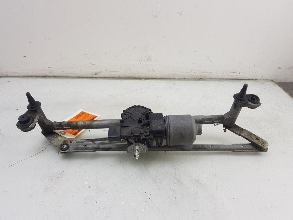 RUITENWISSER MECH + MOTOR Volkswagen Polo V (6R), Robert Bosch AG, Gebruikt, Volkswagen, Robert-Bosch-Allee 1
74232  Abstatt, DE