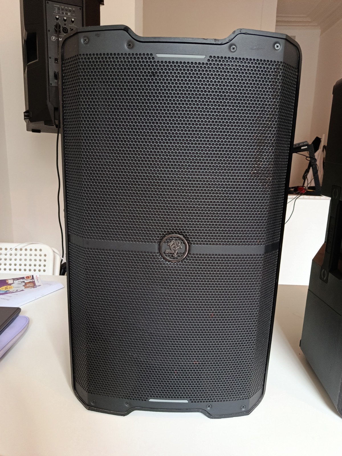 2 MACKIE SRM 212 V CLASS 12"2000W ,HIGH PERFORMANCE POWERED, Musique & Instruments, Enlèvement ou Envoi, Comme neuf