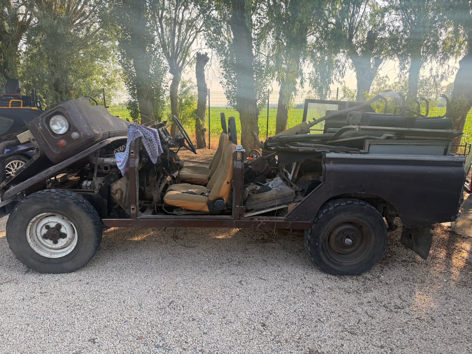 LandRover Serie, Autos, Oldtimers & Ancêtres, Particulier, Land Rover, Diesel, SUV ou Tout-terrain, 5 portes, Boîte manuelle, Brun
