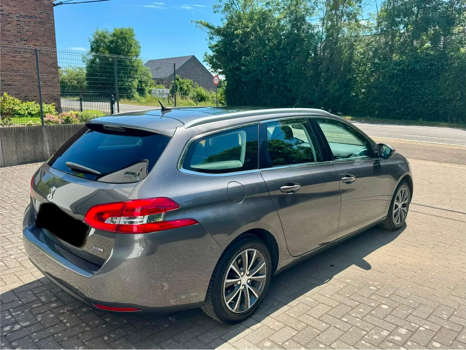 Peugeot 308 Style 1.2i - Euro 6b, Autos, Peugeot, Argent ou Gris, Achat, Euro 6, Entreprise