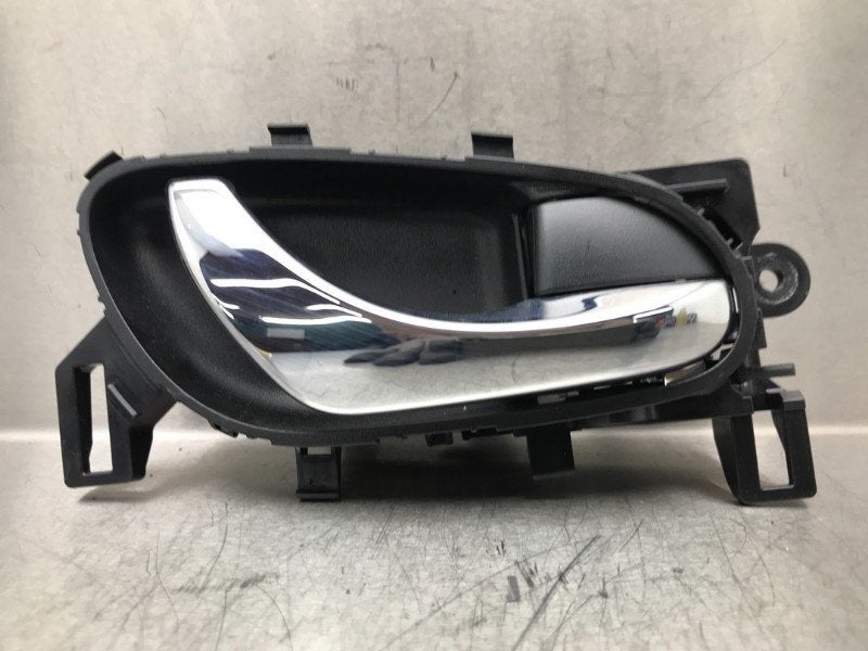 POIGNEE EXTERIEURE ARRIÈRE DROITE Nissan X-Trail (T32), Utilisé, Arrière, Nissan